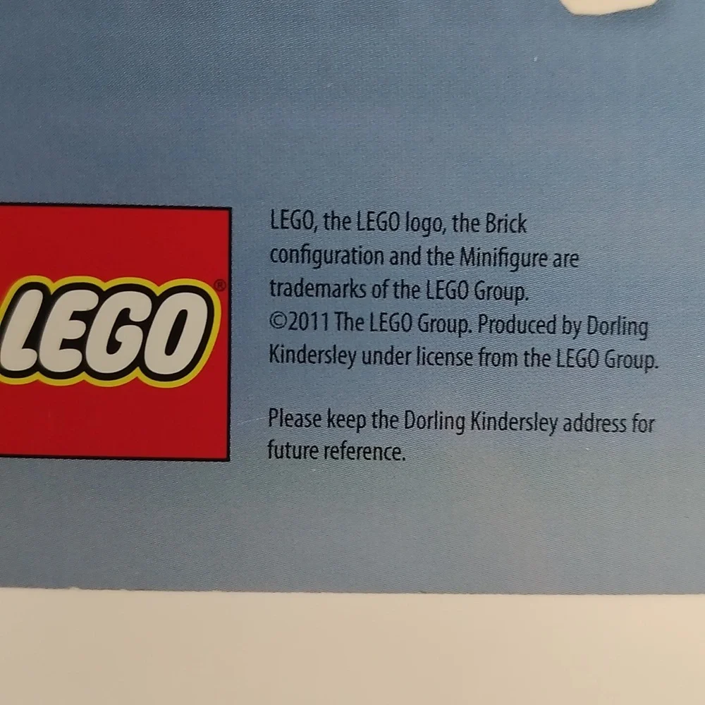 LEGO CITY Ultimate Sticker Collection 1000+ Reusable Stickers Activity Book 2011